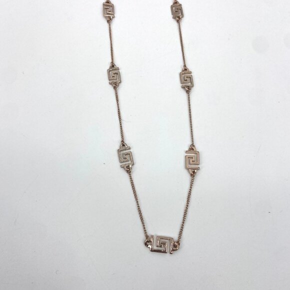 Gold Tone "S" Geometric Shape Detail Necklace Costume Jewelry - Picture 2 of 3